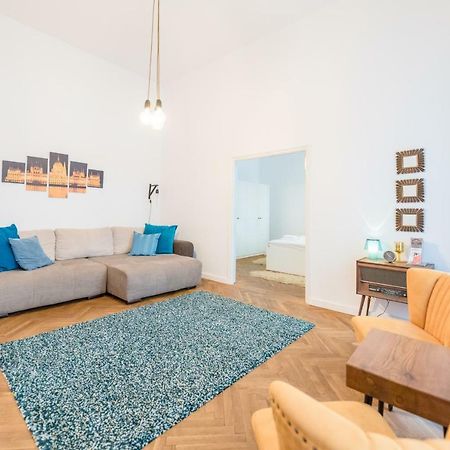 Oasis Apartments - Liberty Square Будапеща Екстериор снимка