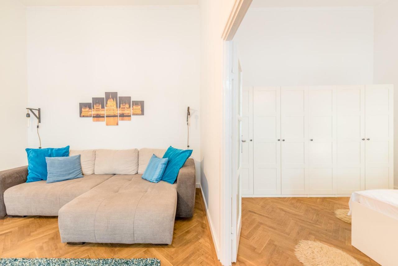 Oasis Apartments - Liberty Square Будапеща Екстериор снимка