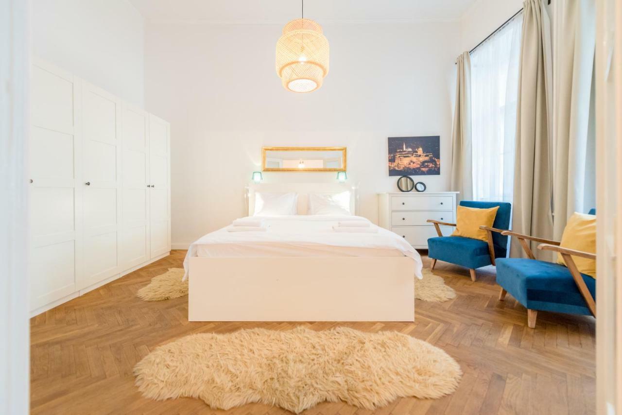 Oasis Apartments - Liberty Square Будапеща Екстериор снимка
