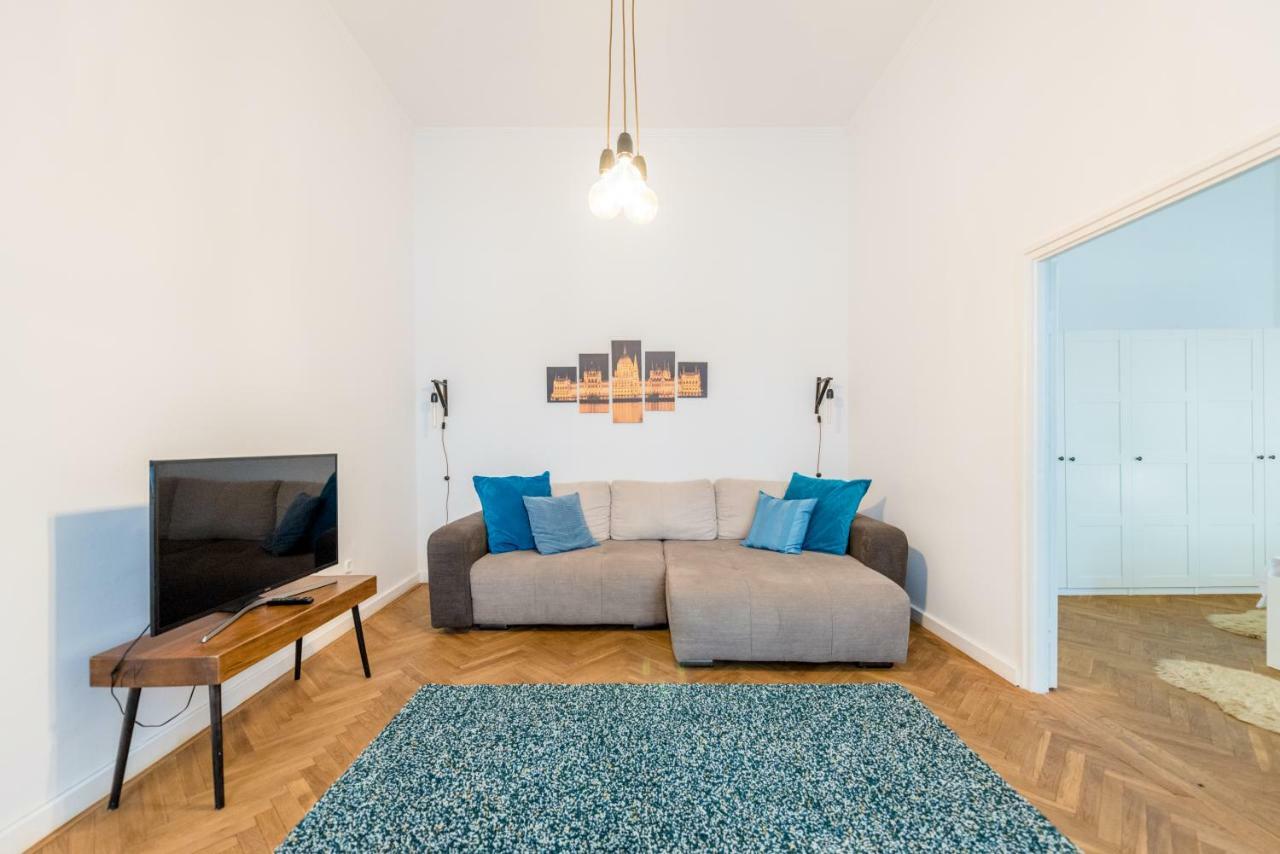 Oasis Apartments - Liberty Square Будапеща Екстериор снимка