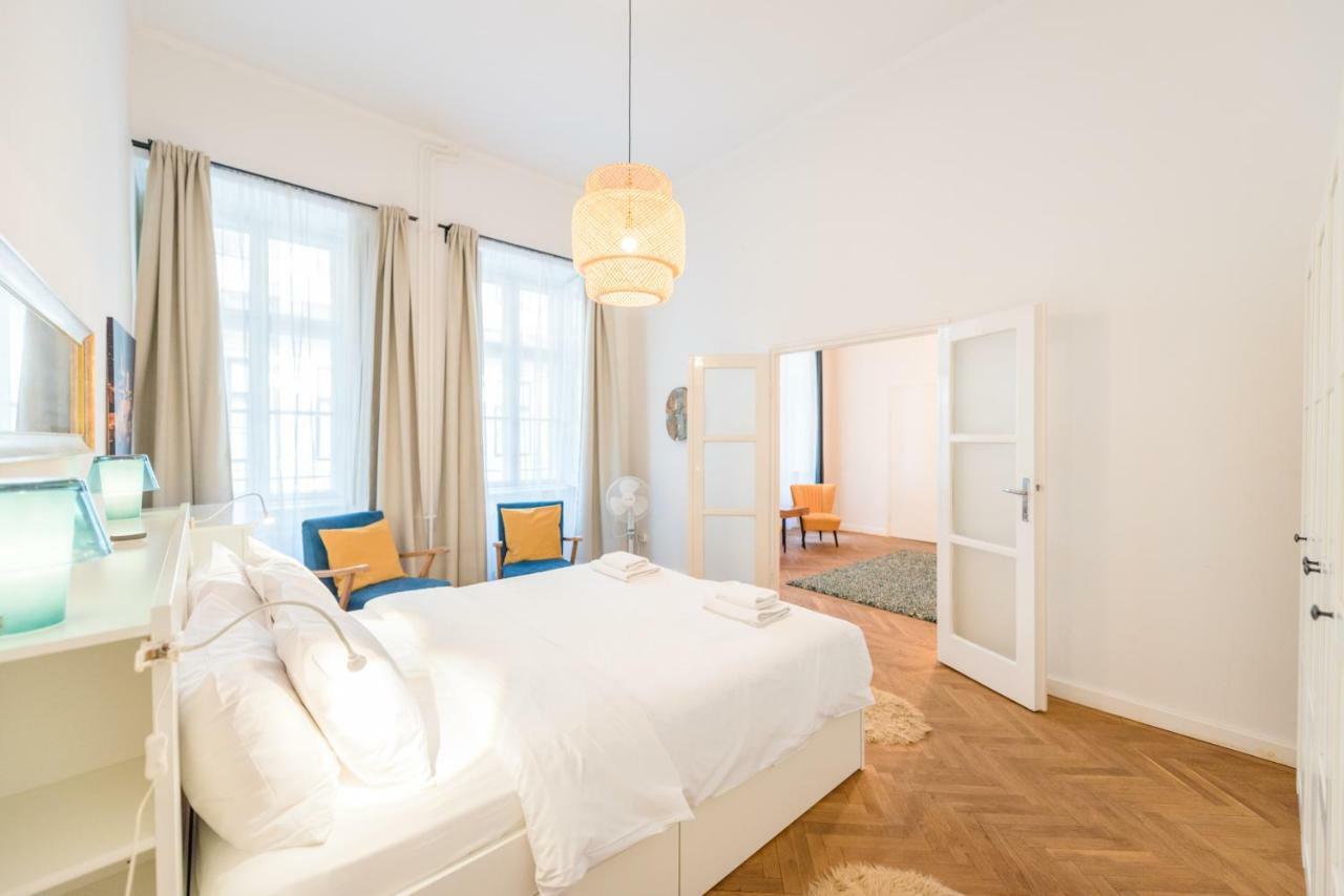 Oasis Apartments - Liberty Square Будапеща Екстериор снимка